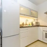 2br Lakeside Haven W Ac By Nw