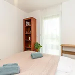 Apartment 2br Lakeside Haven W Ac By Nw Siofok