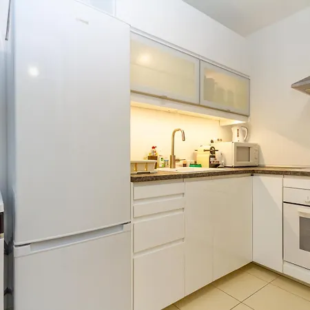 2br Lakeside Haven W Ac By Nw