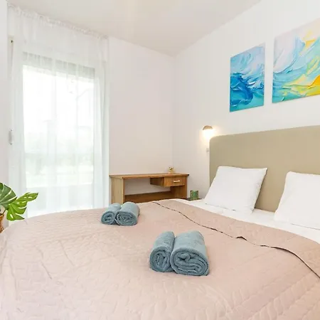 2br Lakeside Haven W Ac By Nw Appartement Siófok