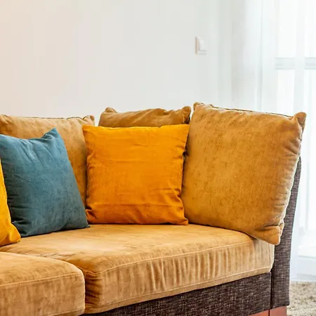 2br Lakeside Haven W Ac By Nw