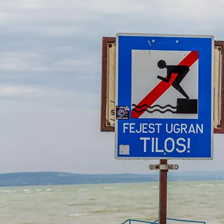 2br Lakeside Haven W Ac By Nw Appartement