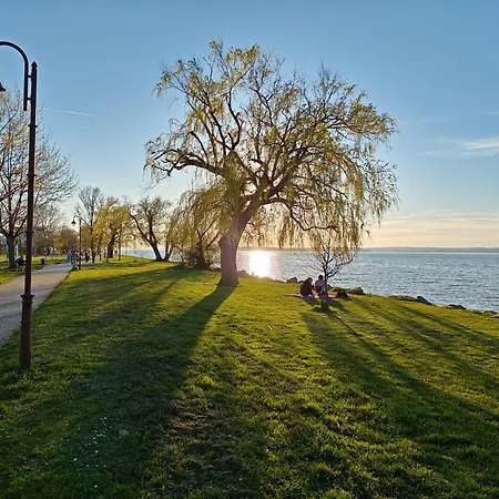Appartement 2br Lakeside Haven W Ac By Nw Siófok