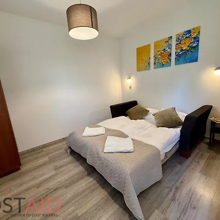 2br Lakeside Haven W Ac By Nw Appartement *