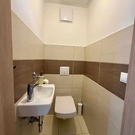 2br Lakeside Haven W Ac By Nw Siofok