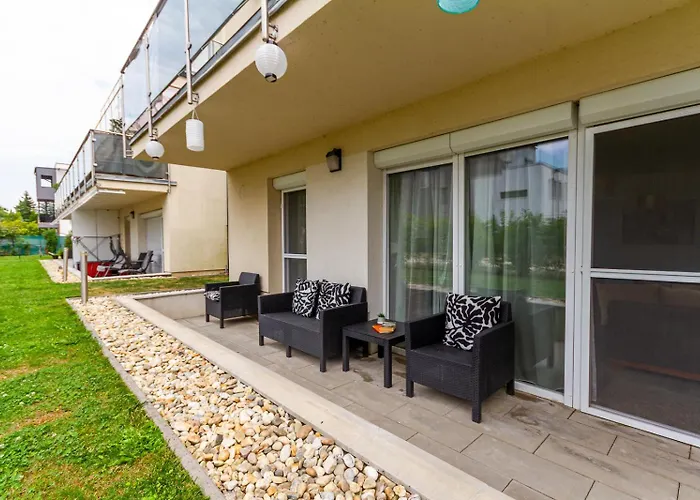 2br Lakeside Haven W Ac By Nw Διαμέρισμα