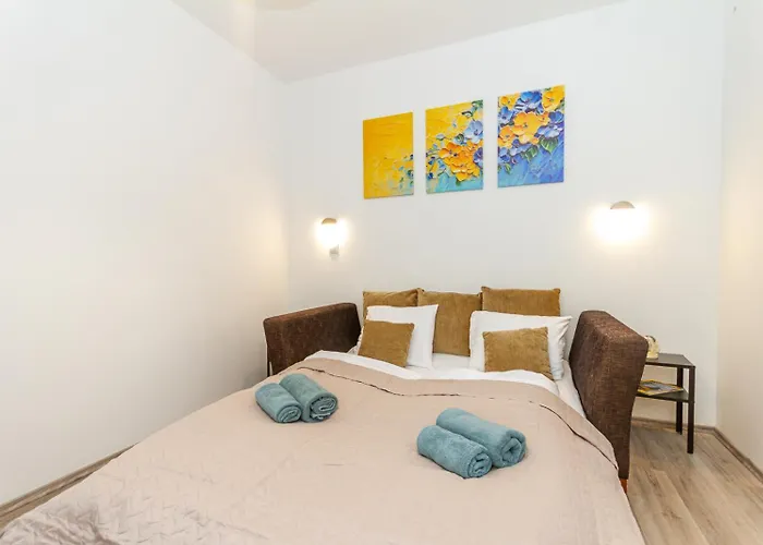 2br Lakeside Haven W Ac By Nw Διαμέρισμα